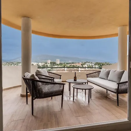 Molo Residences Boutique At Senorio
