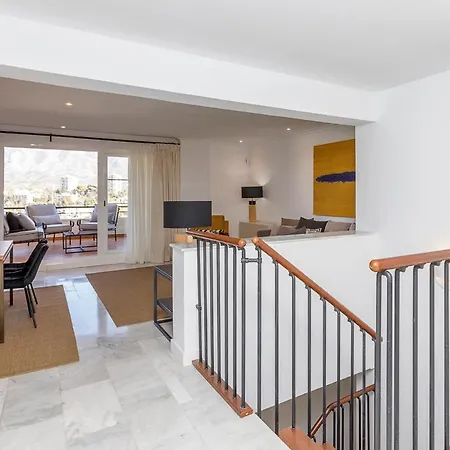 Molo Residences Boutique At Senorio